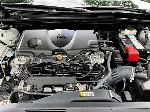 Used 2024 Toyota Camry SE FWD image 32