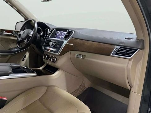 Used 2013 Mercedes-Benz GL 450 4MATIC image 79