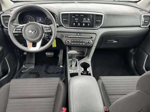 Used 2020 Kia Sportage LX w/ LX Popular Package image 11