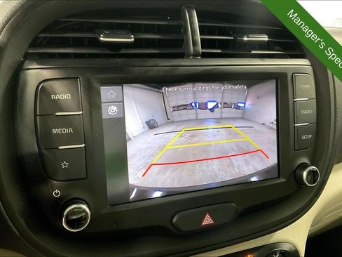 Used 2025 Kia Soul LX w/ LX Technology Package FWD image 27