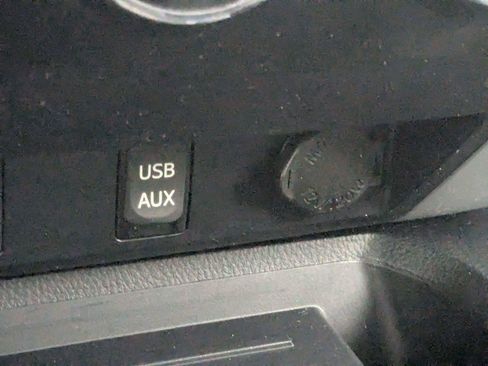 Used 2016 Toyota Tundra SR5 AWD/4WD image 22