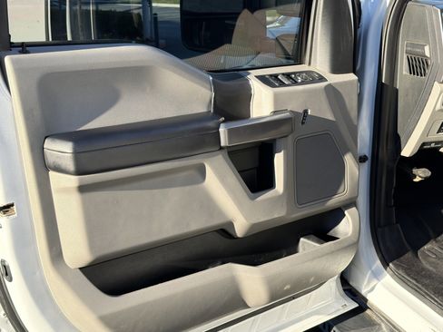 Used 2019 Ford F250 XLT w/ XLT Value Package image 25