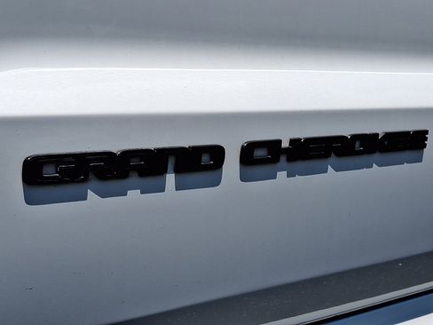 Certified 2019 Jeep Grand Cherokee High Altitude AWD/4WD image 30