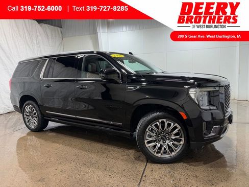 Used 2023 GMC Yukon XL Denali Ultimate AWD/4WD image 1