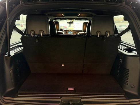 Used 2016 Ford Expedition Platinum AWD/4WD image 37