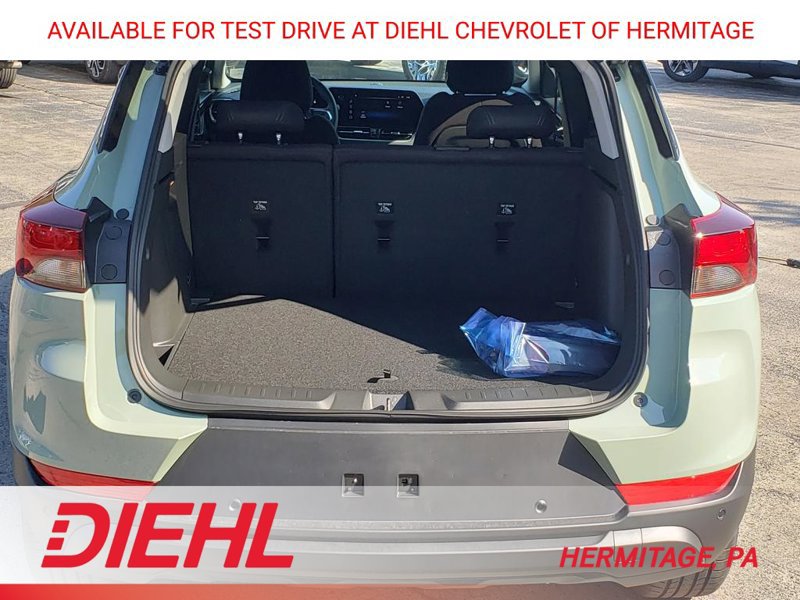 New 2026 Chevrolet TrailBlazer LT w/ Convenience Package AWD/4WD image 3
