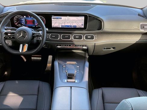 Used 2026 Mercedes-Benz GLS 450 4MATIC image 16