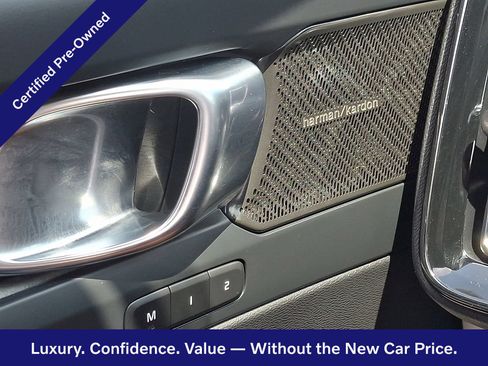 Certified 2024 Volvo XC40 B5 Plus w/ Protection Package Premier AWD/4WD image 24