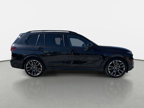 Used 2026 BMW X7 M60i image 2
