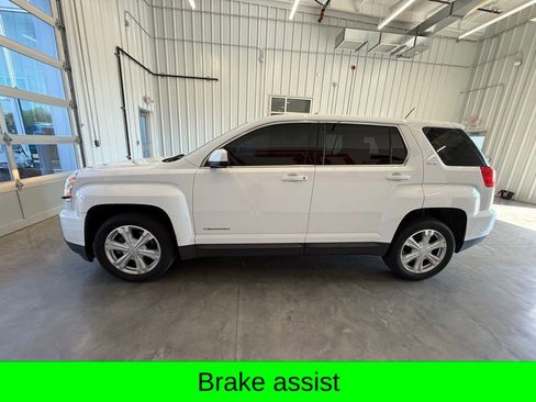 Used 2017 GMC Terrain SLE FWD image 8