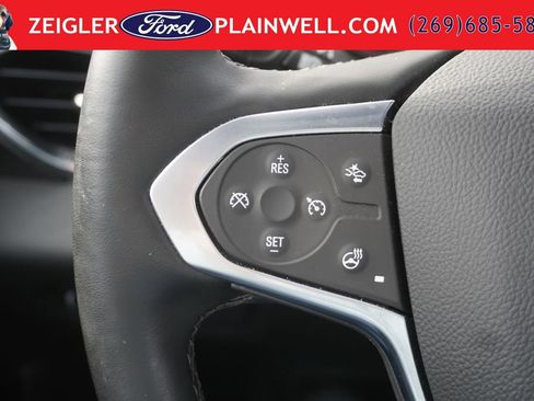 Used 2024 Chevrolet Traverse Premier w/ Redline Edition AWD/4WD image 27
