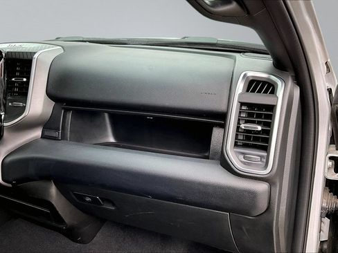 Used 2026 RAM 2500 Big Horn AWD/4WD image 17