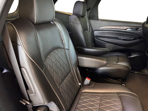 Used 2023 Buick Enclave Avenir w/ Trailering Package, 5000 lbs. image 18
