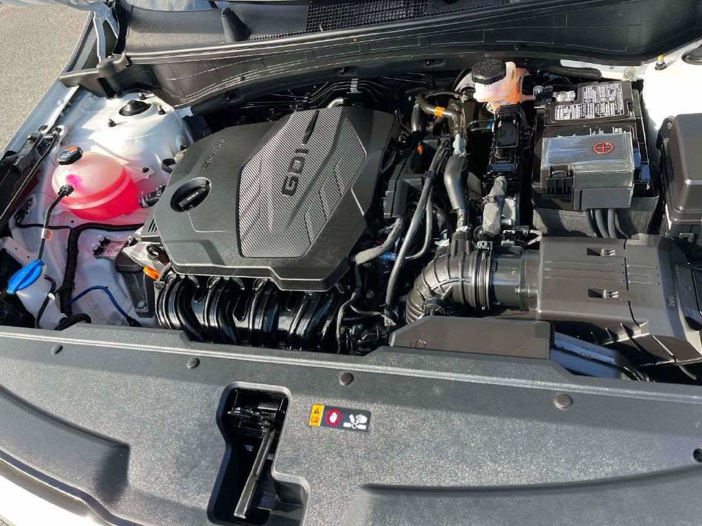 Used 2025 Kia Sportage EX FWD image 38