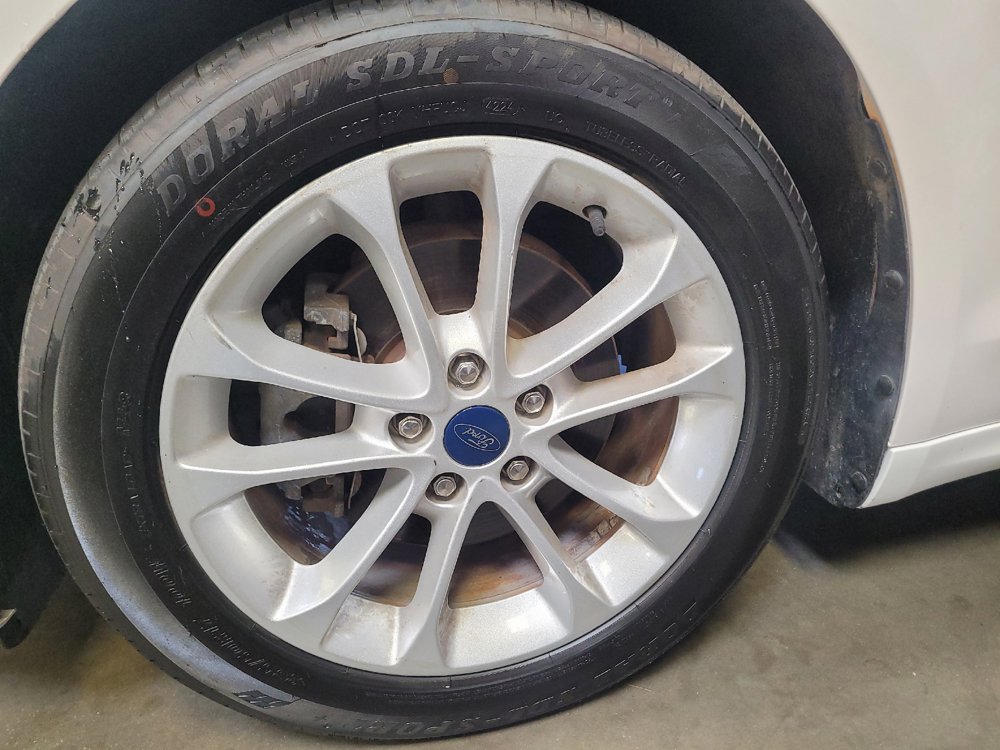 Used 2019 Ford Fusion SE FWD image 31