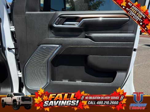 Used 2024 GMC Sierra 3500 Denali w/ Denali Reserve Package AWD/4WD image 30