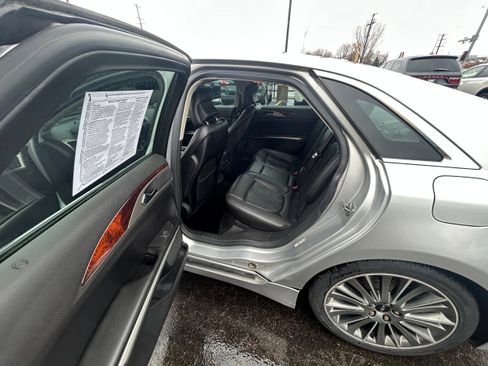 Used 2011 Lincoln MKX AWD w/ Sight & Sound Pkg image 7