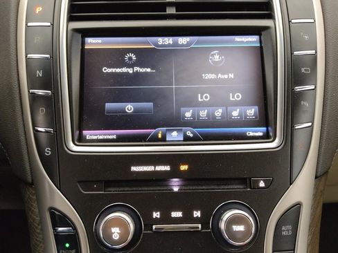 Used 2016 Lincoln MKX Reserve w/ Luxury Package FWD image 25