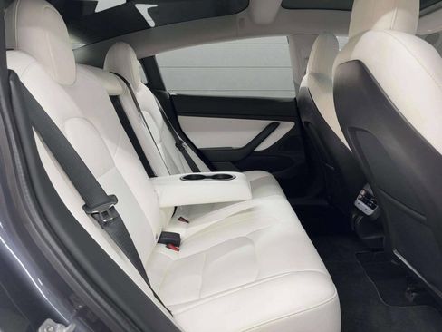 Used 2020 Tesla Model 3 Long Range image 23