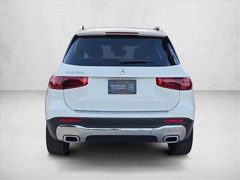 New 2026 Mercedes-Benz GLB 250 image 8