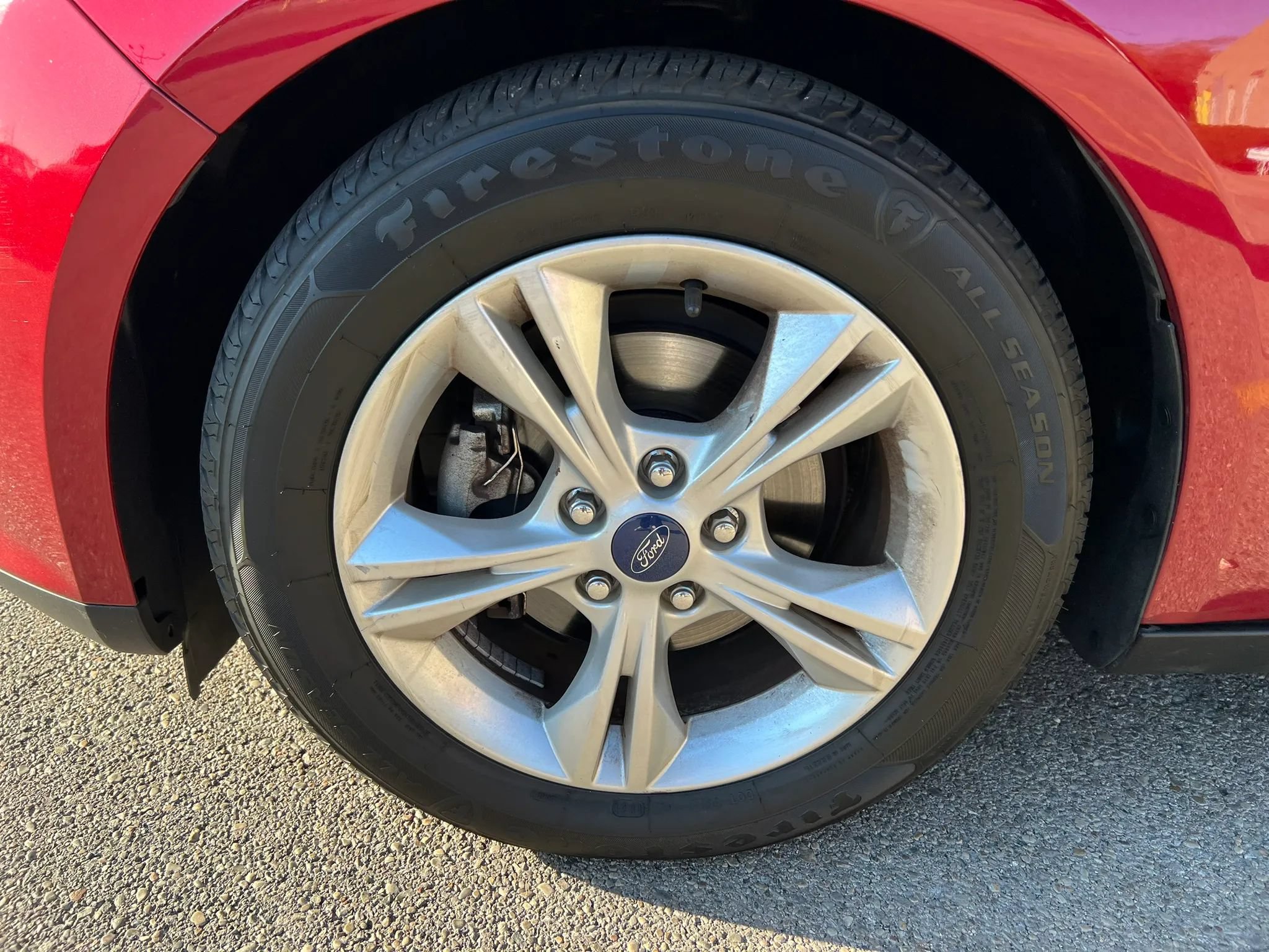 Used 2014 Ford Focus SE FWD image 9
