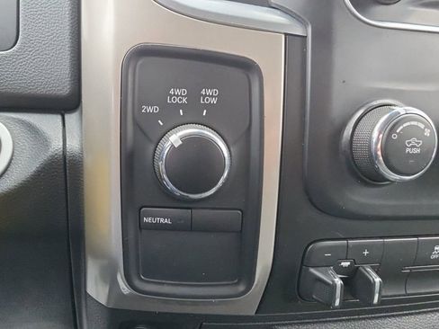 Used 2016 RAM 2500 SLT AWD/4WD image 16