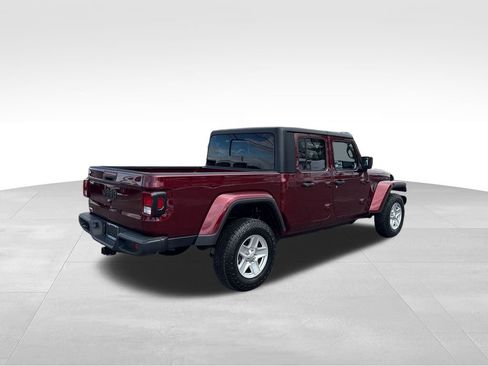Used 2022 Jeep Gladiator Sport image 6