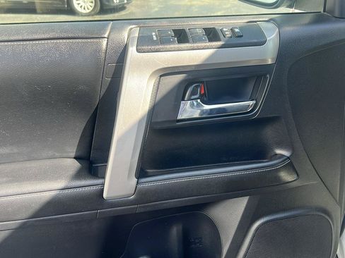 Used 2014 Toyota 4Runner 4WD image 15
