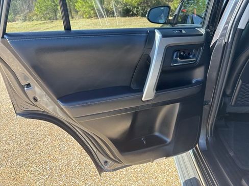 Used 2023 Toyota 4Runner Limited image 11