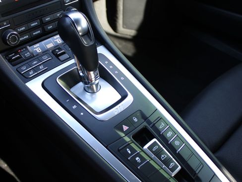 Certified 2017 Porsche 911 Carrera 4S image 21