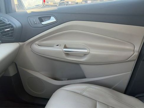 Used 2019 Ford Escape SEL AWD/4WD image 20