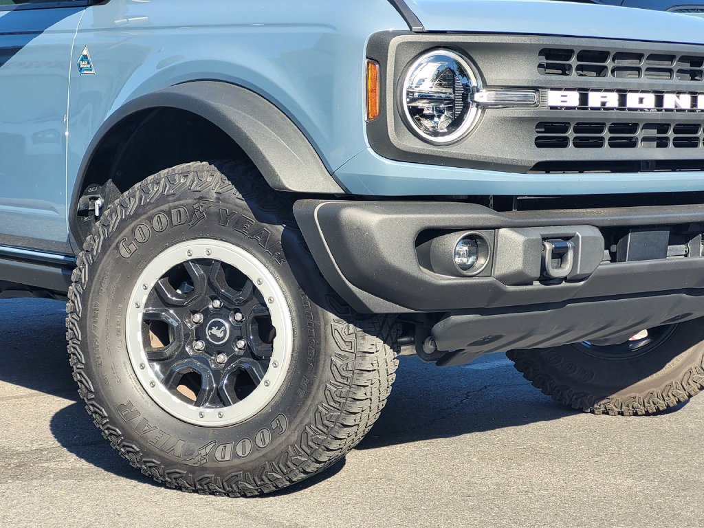 Used 2023 Ford Bronco Black Diamond w/ Sasquatch Package AWD/4WD image 3