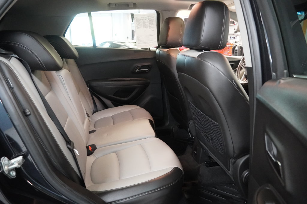Used 2015 Chevrolet Trax LTZ w/ LPO, Protection Package AWD/4WD image 32