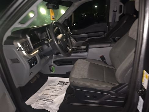 Used 2024 Ford F250 XLT w/ Black Appearance Package AWD/4WD image 7
