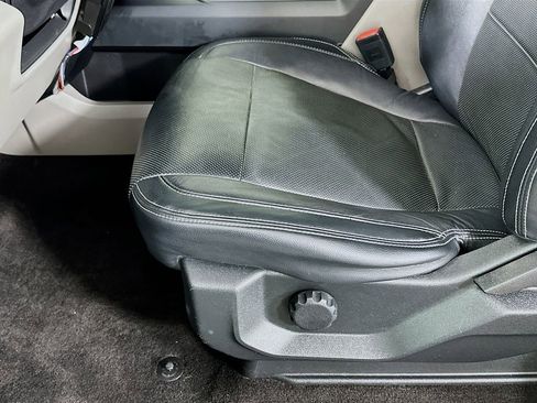 Used 2019 Ford F150 XL w/ Equipment Group 101A Mid image 19