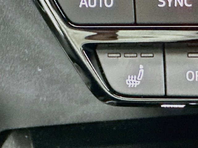 Used 2024 Audi Q4 e-tron Premium Plus w/ Premium Plus AWD/4WD image 18