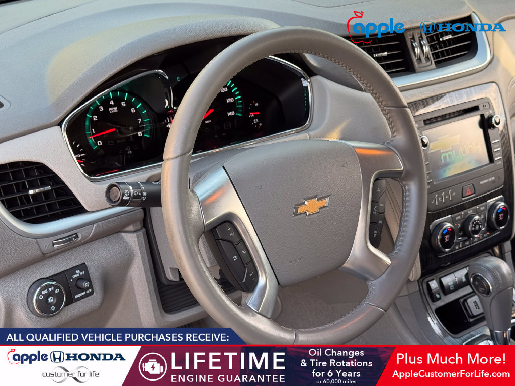 Used 2016 Chevrolet Traverse LT FWD image 9