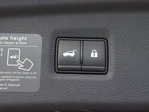 Certified 2023 INFINITI QX50 Pure image 9