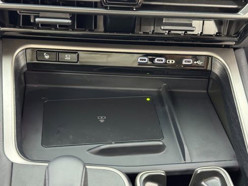 Used 2024 Lexus TX 500h AWD w/ Technology Package image 31