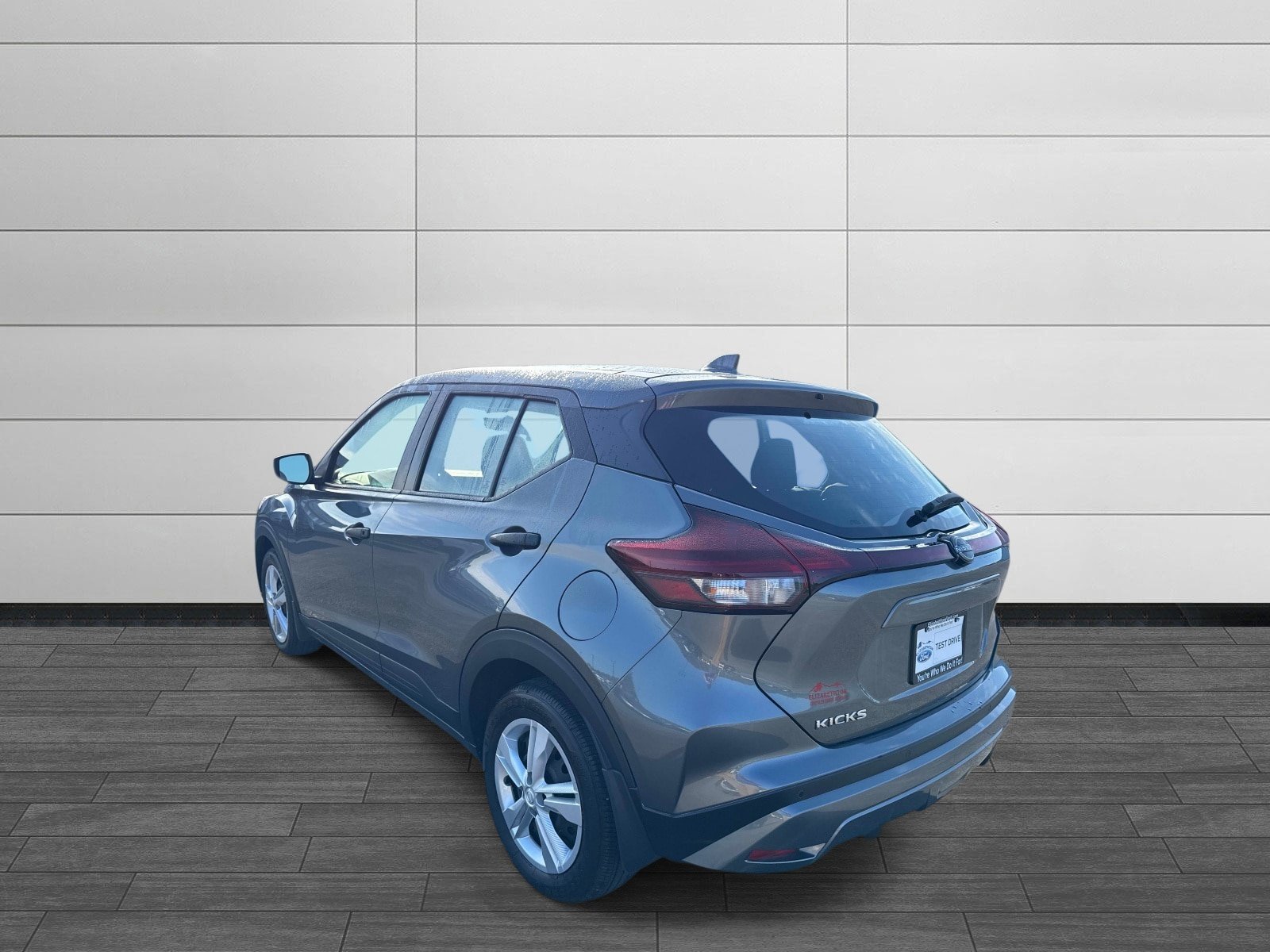 Used 2025 Nissan Kicks Play S FWD image 5