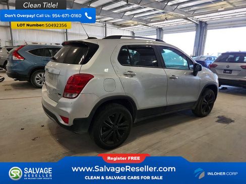Used 2018 Chevrolet Trax LT w/ Redline Edition image 4
