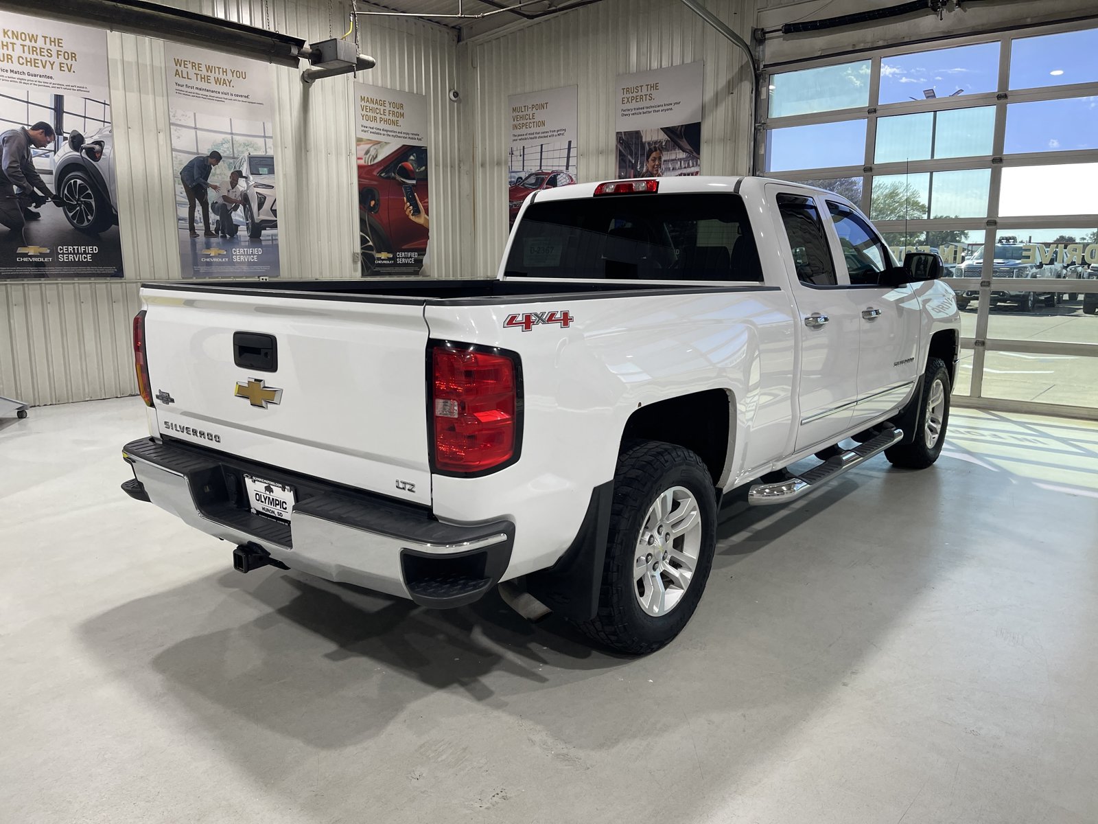 Used 2014 Chevrolet Silverado 1500 LTZ AWD/4WD image 8