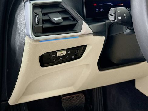 Used 2023 BMW i4 eDrive35 w/ Premium Package RWD image 10