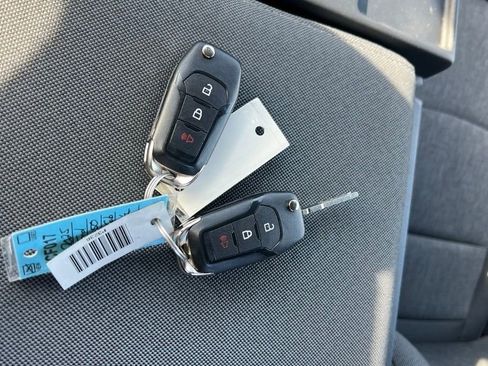 Used 2025 Ford F150 XL AWD/4WD image 23