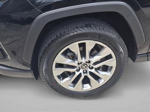 Used 2022 Toyota RAV4 XLE Premium FWD image 24