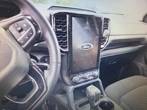 Used 2025 Ford Ranger XLT AWD/4WD image 8