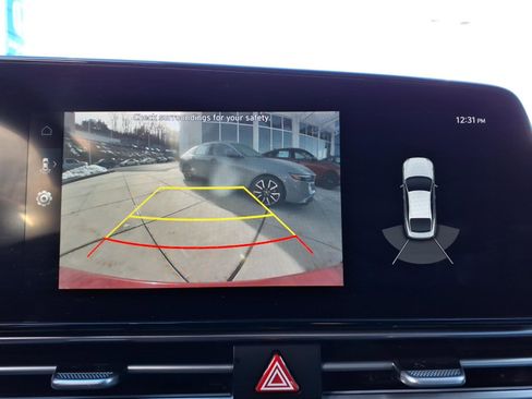 Certified 2023 Hyundai Elantra Limited image 21