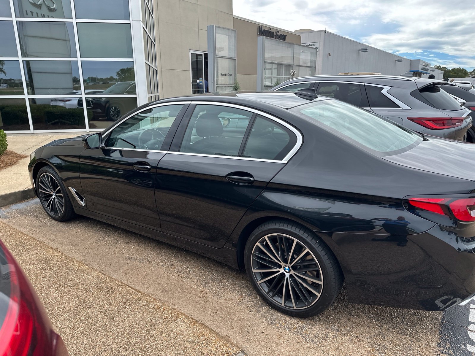 Used 2023 BMW 540i w/ Premium Package RWD image 8