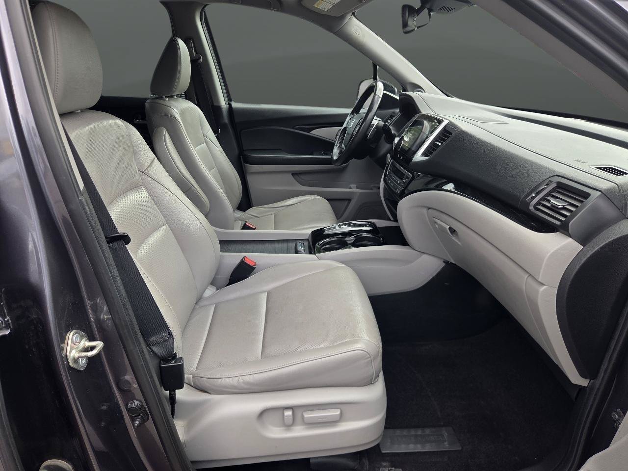 Used 2020 Honda Ridgeline RTL-E image 14