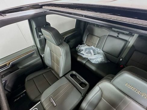 New 2025 Chevrolet Silverado 2500 High Country w/ High Country Premium Package image 22